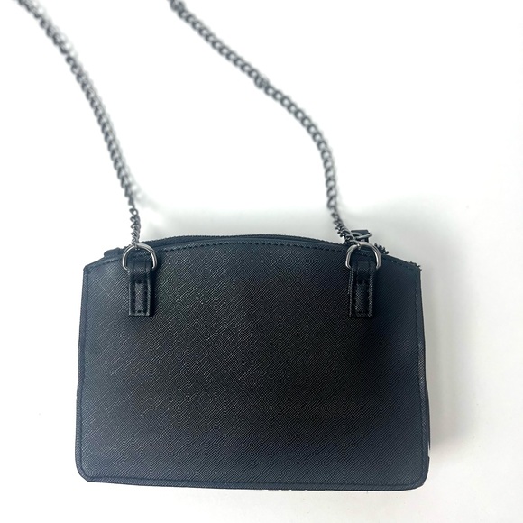 GUESS Black & White Logo Print CrossBody Chain Strap Mini Sholder Purse wallet - Picture 3 of 7